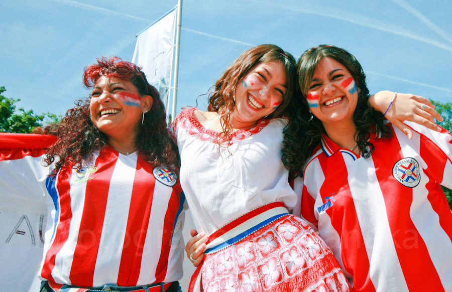 パラグアイの女性たち特定非営利活動法人ミタイ・ミタクニャイ子ども基金