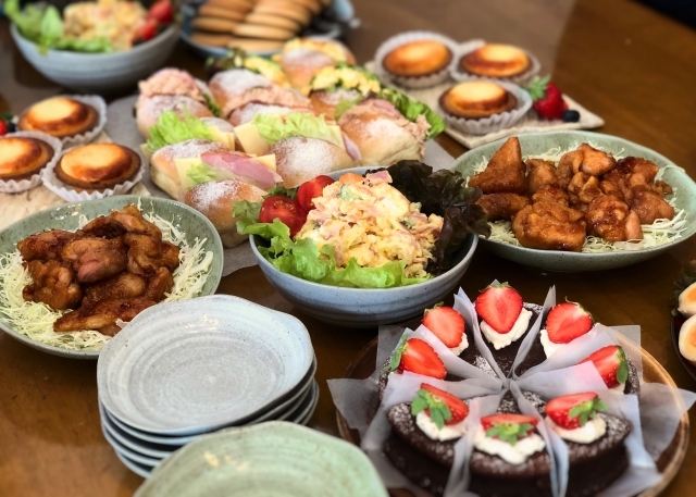 かわいいごはん＊Happy Birthday&Halloween party日々のテーブル、あちらとこちら