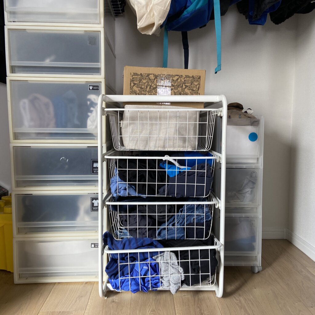 プロに聞く！子どもの洋服をきれいに収納＆保存するコツは？タスカジプラス