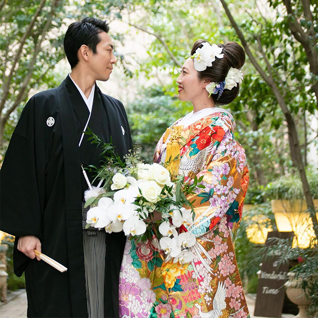 モダンな新郎のための紋付袴スタイル京都 結婚式の前撮り・レンタル衣装 ハルウェディング