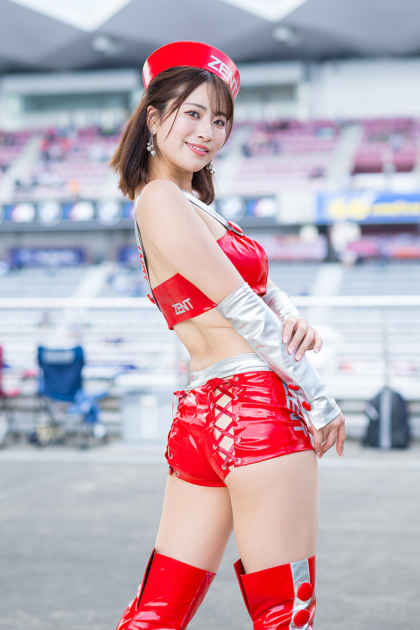 【芦沢ゆうなさん 岡部自動車クラッシュギャルズ 】nismo festival　レースアンバサダーアピアランス　2024.12.01