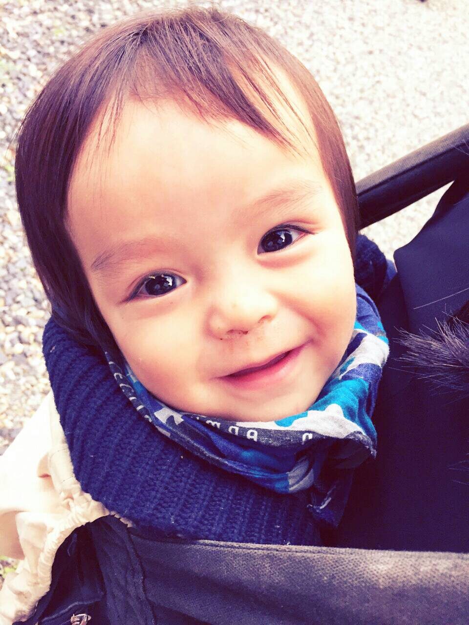 国宝級お顔立ち」「天使がいる」 ジャンポケ斉藤の3歳長男、イケメンに成長中の姿にファン騒然 1 2ねとらぼ