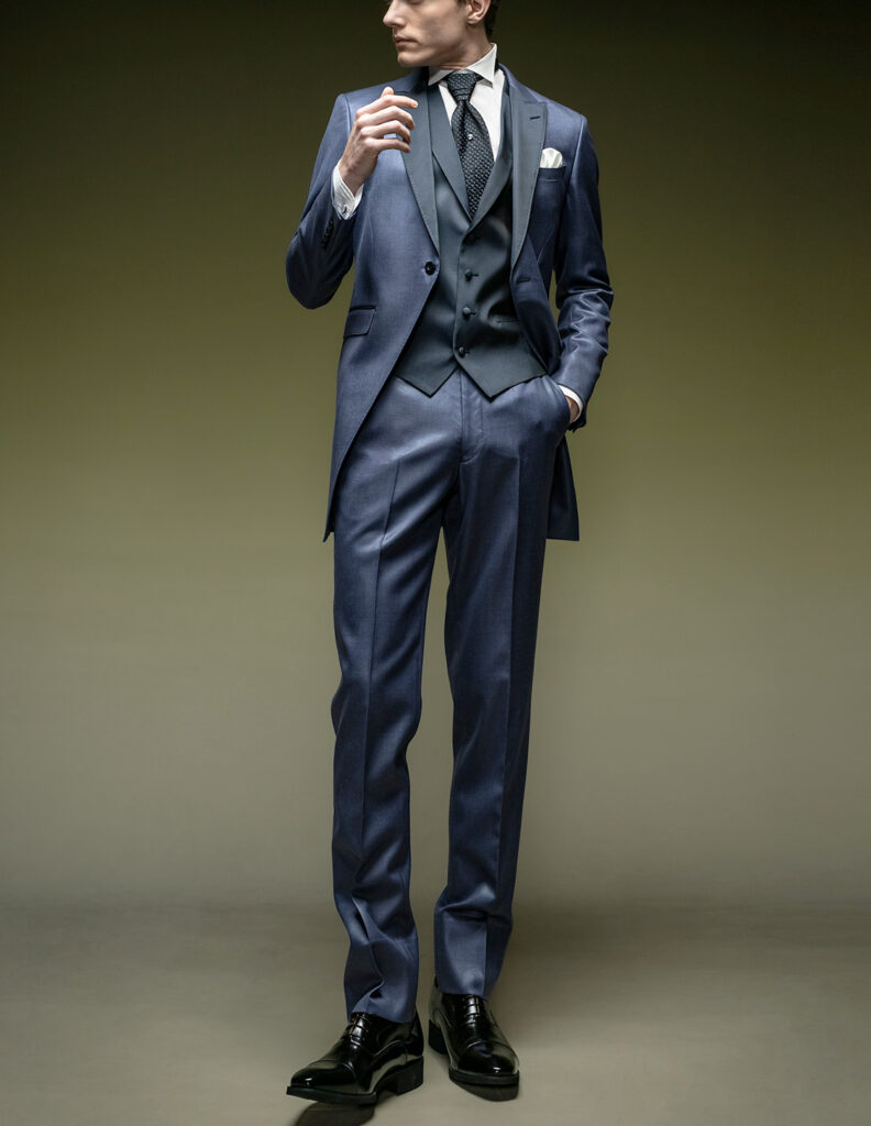 タキシード1着の新郎もワンアイテムで代わり映え♡お色直しアイディア20選ウェディングニュース