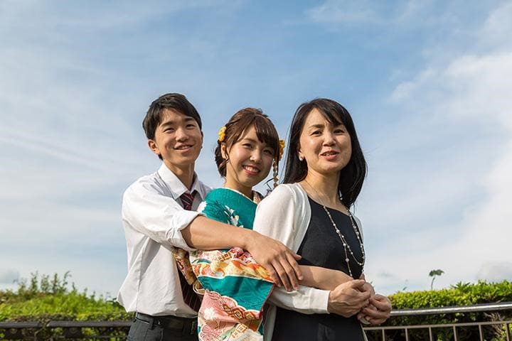 振袖「前撮り」撮影での家族の服装は？KIMONO みやこや 振袖選び・レンタル栃木県足利、佐野、群馬県太田、館林、邑楽、桐生