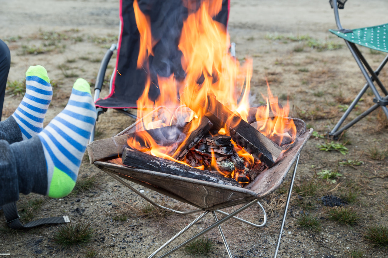 シリア アル・ホル難民キャンプの子どもたちは、政治的不安定の中で苦痛にさらされているARAB NEWS