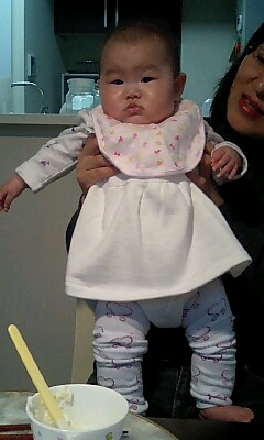 ブサイクな赤ちゃんの写真素材 - PIXTA