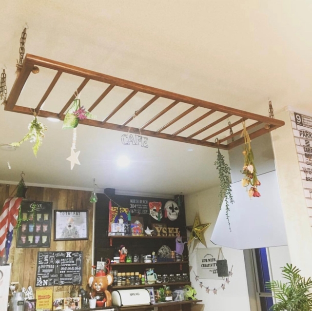 ベビーベッドを収納棚にリメイク SPF材を使ってスノコを補強自作自錯自咲