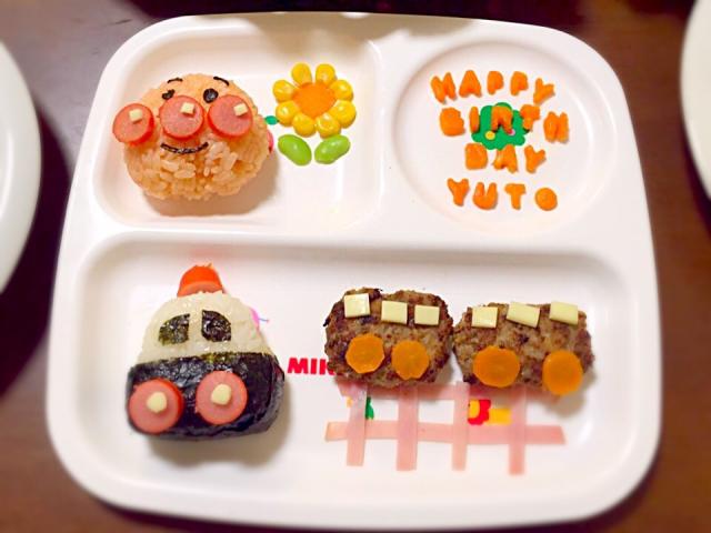 2歳の誕生日ご飯に！子供が喜ぶバースデーキャラプレートでお祝いしよう♪2ページ