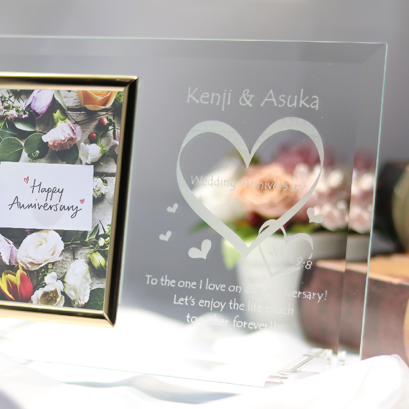 名入れ無料フォトフレーム サイズL ブライダル ウェディング 結婚祝い 写真立て フォトスタンド アクリル ギフト プレゼント 結婚 結婚式メモリアル 誕生日 記念品 記念日 お祝いオリジナル インテリア かわいい 女子 おしゃれ シンプル ドット 刻印 フォトフレーム