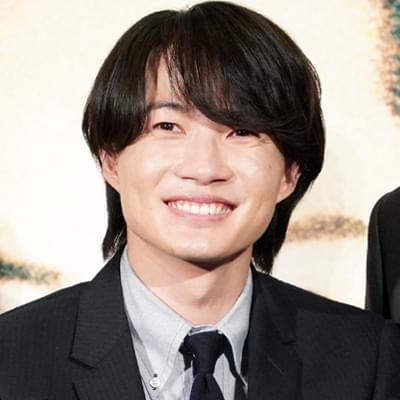 俳優「神木隆之介」さん、子役の時のこの表情！か、わ、い、い、ですね〜😊以前のドラマで成海璃子さんと子役の時に 共演してたんですね NHK朝ドラ「らんまん」のコンビです