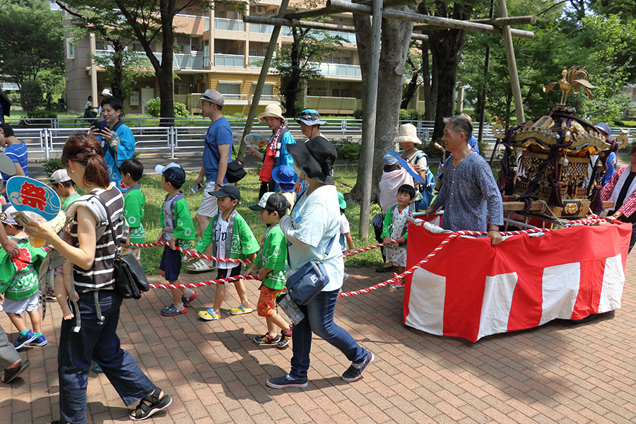 蔵の街に児童の熱気! 4年ぶり「秋まつり」開幕：東京新聞デジタル
