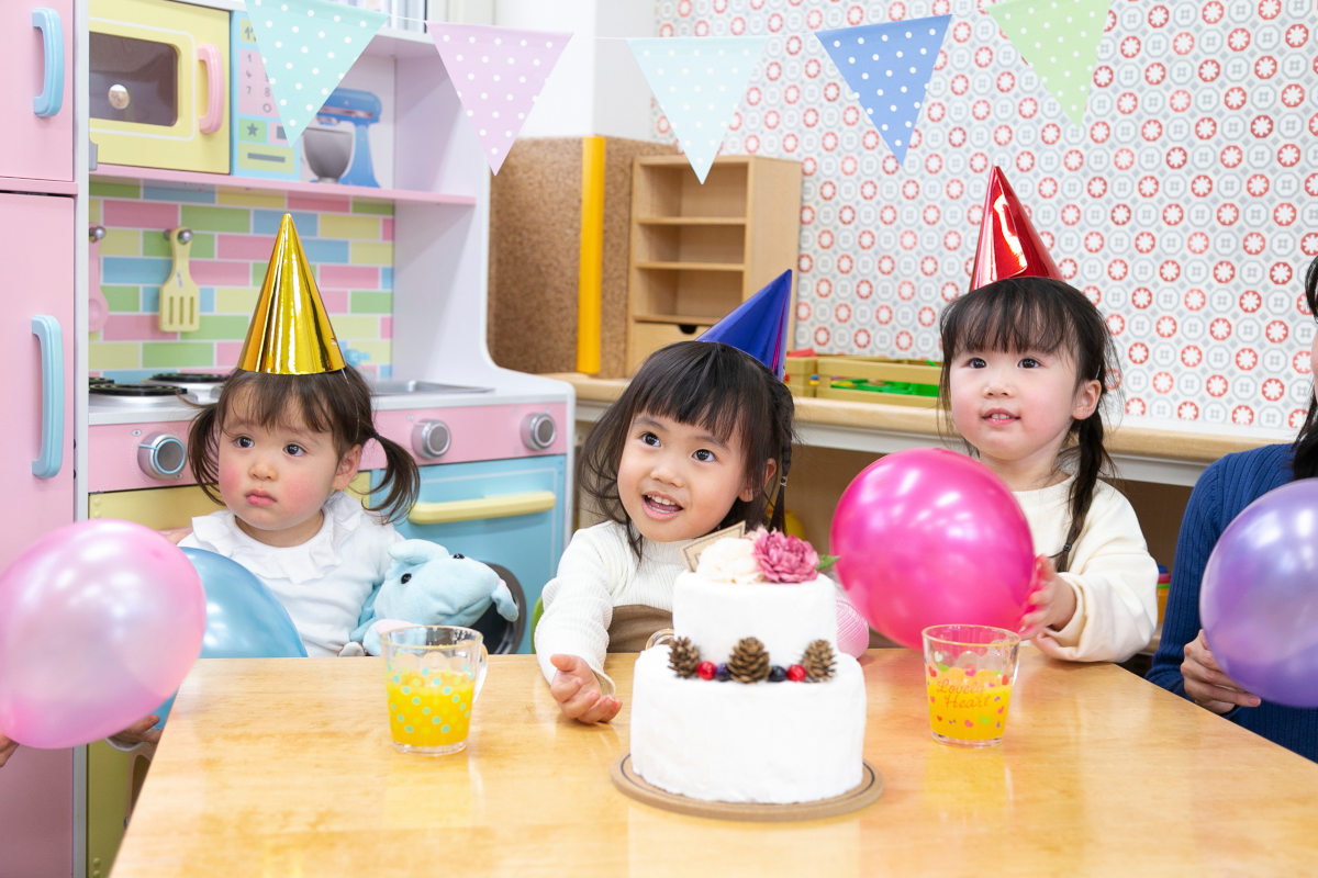 月別 保育園で楽しめるお誕生日会の出し物。ペープサートやマジックなど子どもが夢中になるアイデア保育士の転職・採用は 保育士バンク！