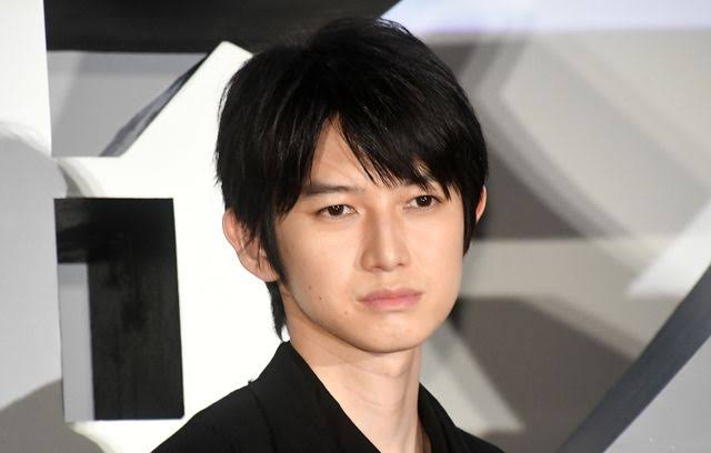 本郷奏多、“巨人”の仲間入り？ 東京ドームで「100点満点」始球式！cinemacafe.net