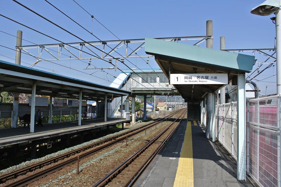 公式】蒲郡市観光協会 （海水浴、海鮮丼、温泉、宿泊、蒲郡みかん等 魅力いっぱい蒲郡） | 三河塩津駅にて。