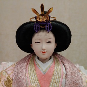 雛人形の最も大切な部分「顔」の印象は髪型で決まります人形の東玉