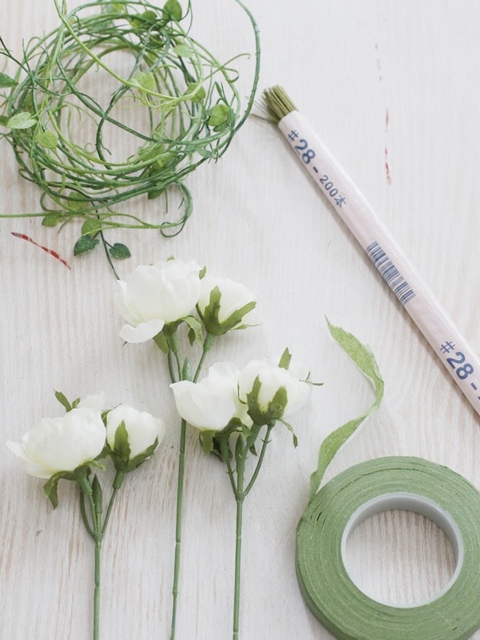 子供向けたんぽぽ花かんむりの作り方