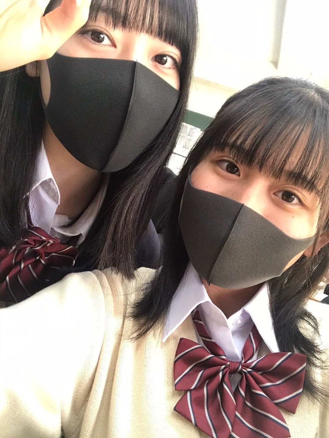 初めてキター😆ってはしゃいで撮ってもらう自分に呆れるマネージャー笑笑🤭おのぼりさんかよの一枚ですw これからTikTok主催みんなで学ぶ気候変動プロジェクトの仕事してきまーす❣️ 14時から生配信ですので、Tik Tokで見られます😆tiktok気候変動渋谷