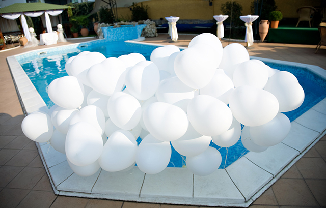 まさかのフェイント😂ユーモアあふれるバルーンリリース🎈💛 movie by the_leaves_premium_terraceさん🕊️結婚式 バルーンリリース 披露宴 披露宴演出 見ちゃう動画