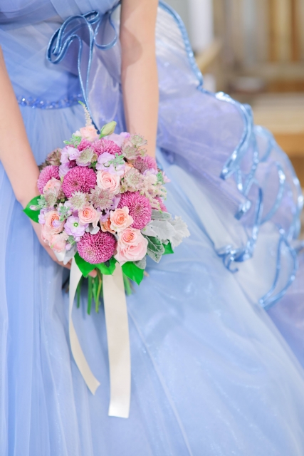 テーマカラーレッスン＞ロイヤルブルーの結婚式アイディアWedding Tipsウェディングのプロが届ける結婚式のアドバイス