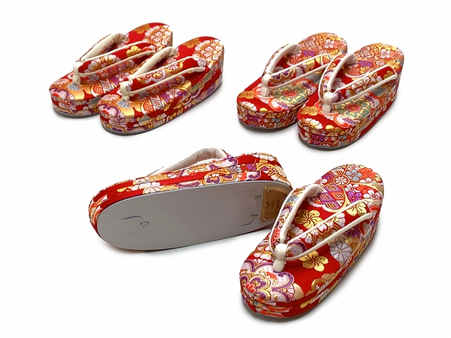 4歳児とは思えないほど“ビッグ”な男の子→母が足のサイズを測ってみたら「うおおお、でっけぇえ！」 驚きの結果が70万再生 1 2育児ねとらぼ