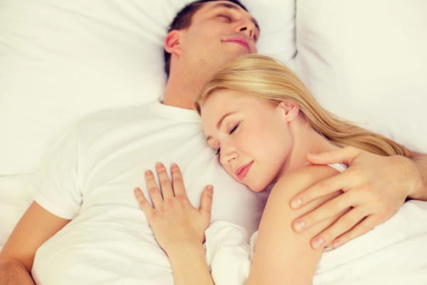 2人でシングルベッドに寝るのは無理？シングルで寝ている私たちが解説 同棲カップル丸太郎の小部屋