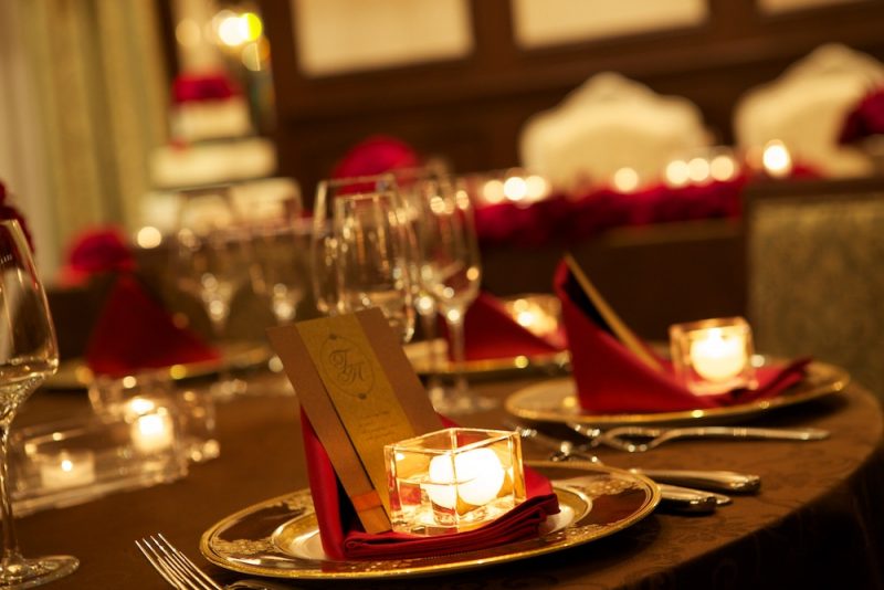 コーディネート 冬婚 」のアイデア 36 件結婚式 テーブル, ウエディング テーブル, テーブルコーディネート 結婚式