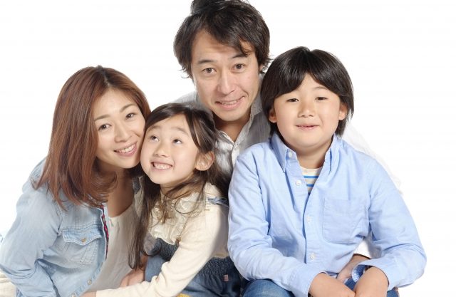 家族の幸せとは？家族写真の出張撮影カメラマンが家族の幸せについて書いてみた –笑顔写真館 七五三・お宮参りの出張撮影