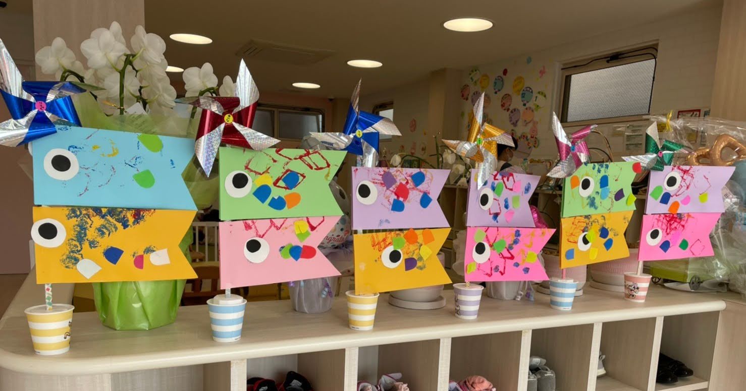choooboo ⇦他の投稿はこちらから 今回は、虹とこいのぼり製作🌈🎏 吊るして飾るとさらに可愛いです✨ 是非作ってみてね🌼5月製作こいのぼり製作4月製作 保育園 保育士 保育製作 保育園製作 吊るし飾り 製作遊び 製作活動
