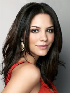 SMASH」女優、第1子妊娠中！夫は70歳シネマトゥデイ