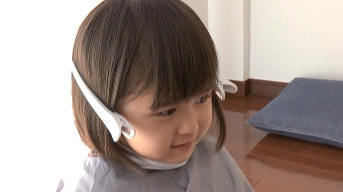 キッズの伸びかけ前髪ヘアアレンジ！ 髪の分け方でいつもとイメチェン！ - Aneひめ.net講談社