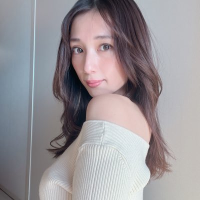 画像・写真注目モデル・広瀬未花、初の水着グラビアに緊張「際どいカメラの位置に 」 1枚目オリコンニュース ORICON NEWS