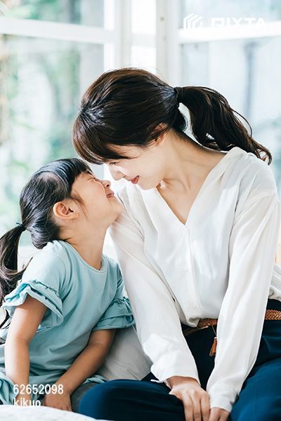 笑顔の親子の写真 - 無料の高画質写真をダウンロードFreepik