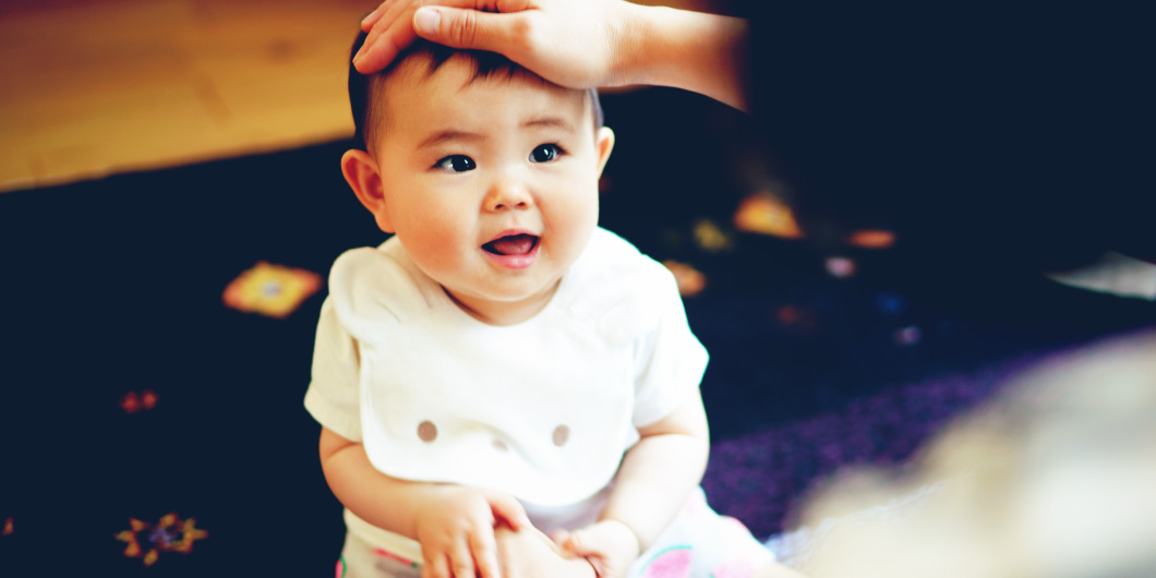 赤ちゃんがニコッと笑う時期は？笑わないのはなぜ？たまひよ