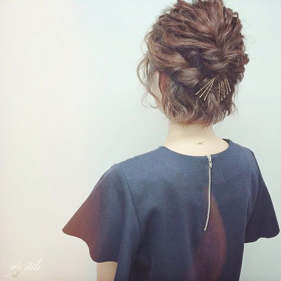 短めさんの色々ハーフアップ🌼 こう見るとボブ辺りのハーフアップって色々バリエーションあってイイナ👩🏼‍🔧⭐︎ 皆様ありがとうございました🥰ヘアメイクヘアスタイルヘアアレンジヘアセット結婚式ヘアアレンジ二次会ヘアお呼ばれヘア参列ヘアハーフ