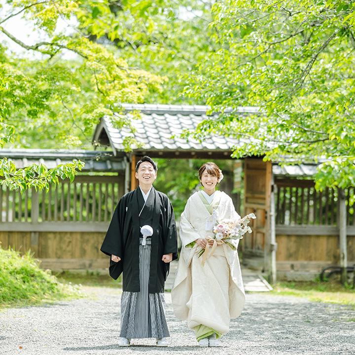 結婚式の新郎和装の種類と選び方マナー。レンタル費用や新婦との合わせ方も花嫁ノート