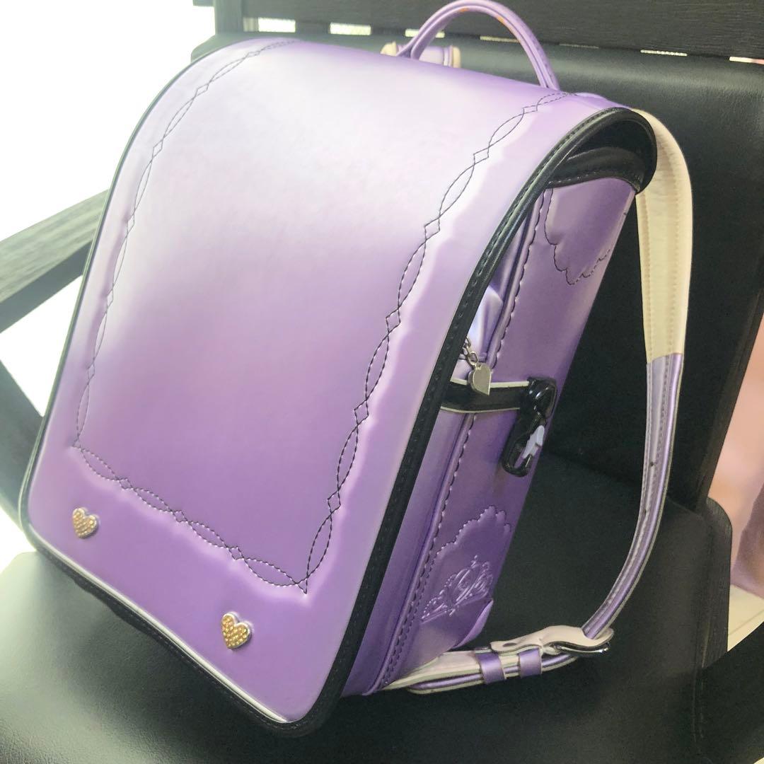 Amazon.co.jp:MAIBED入学式 通園バッグ ランドセル 収納 男の子 女の子 軽量 刺繍 上質感 かわいい 高級合皮ワンタッチロック A4フラットファイル対応 おしゃれ 通学 プレゼントパープル,26*18*35cm: ファッション