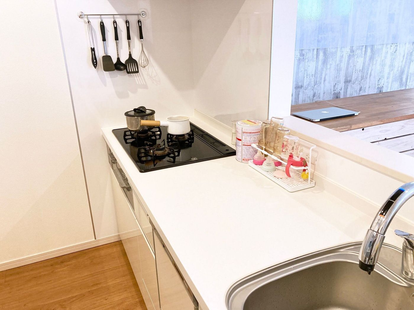 プラスチック 水切りラック 手入れが簡単 洗いやすい 哺乳びんホルダー キッチン収納 A 食器保管 カバー付き 水切りかご 食器ドレンバスケット食器乾燥ボックス 幼児用品 哺乳用品収納ケース 哺乳瓶収納 赤ちゃん用品 デザイン2 食器水切りラック カバー付き 防塵