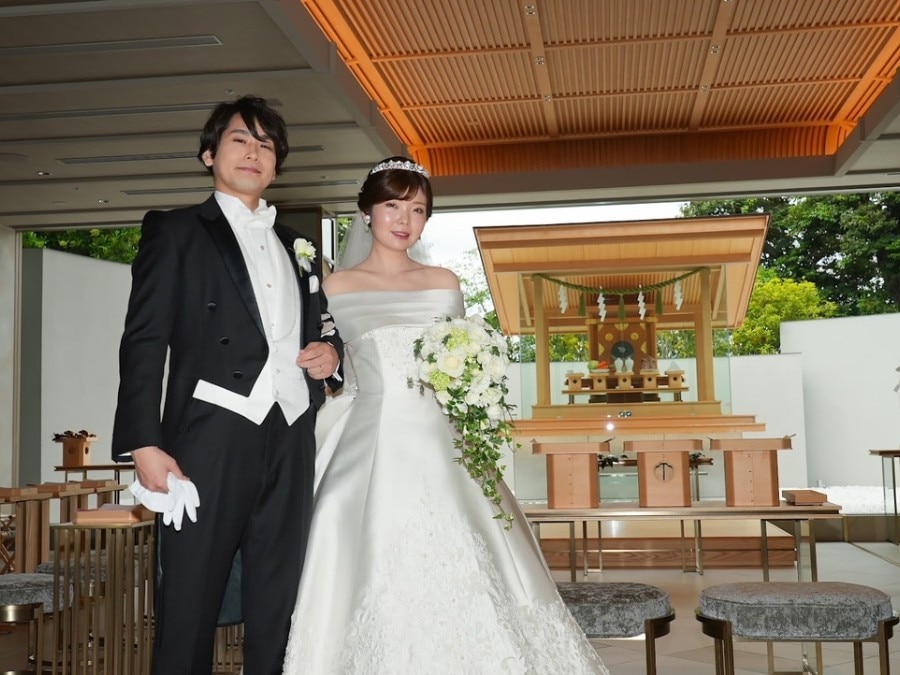 出雲大社東京分祠の神前式で洋装で挙式和装の着付け・レンタル衣装・七五三・成人式の着付けはブライダルカ・レーンへ