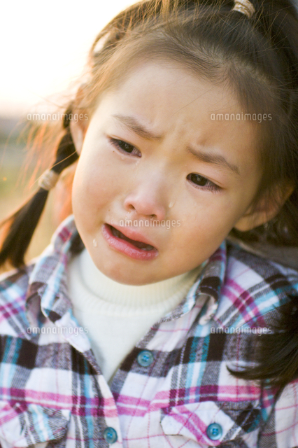 無料写真涙を流している中国人女性パブリックドメインQ：著作権フリー画像素材集