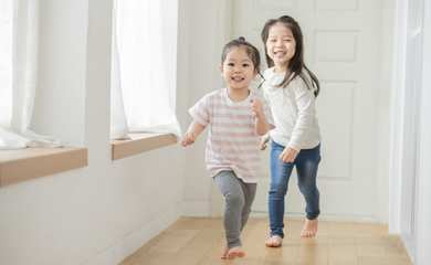 ベビーと小さな子どものための手編みmichiyoAMIMONO