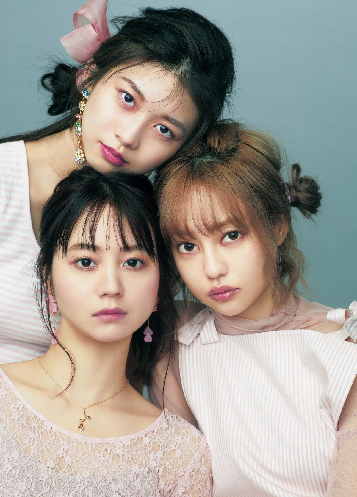 堀北真希の妹・NANAMI、初写真集を発売：フォトギャラリーシネマトゥデイ