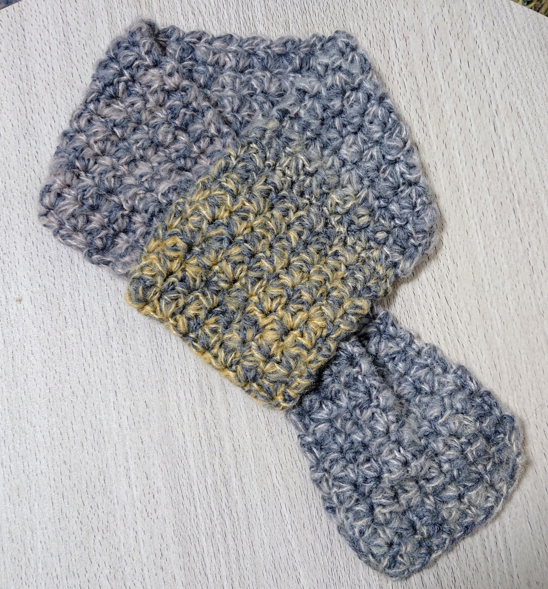 小学生でもマフラーが編める！セリアのマフラーニットメーカーは子供でも初心者さんでも超簡単！！レシピ付きこぐまやのせかい