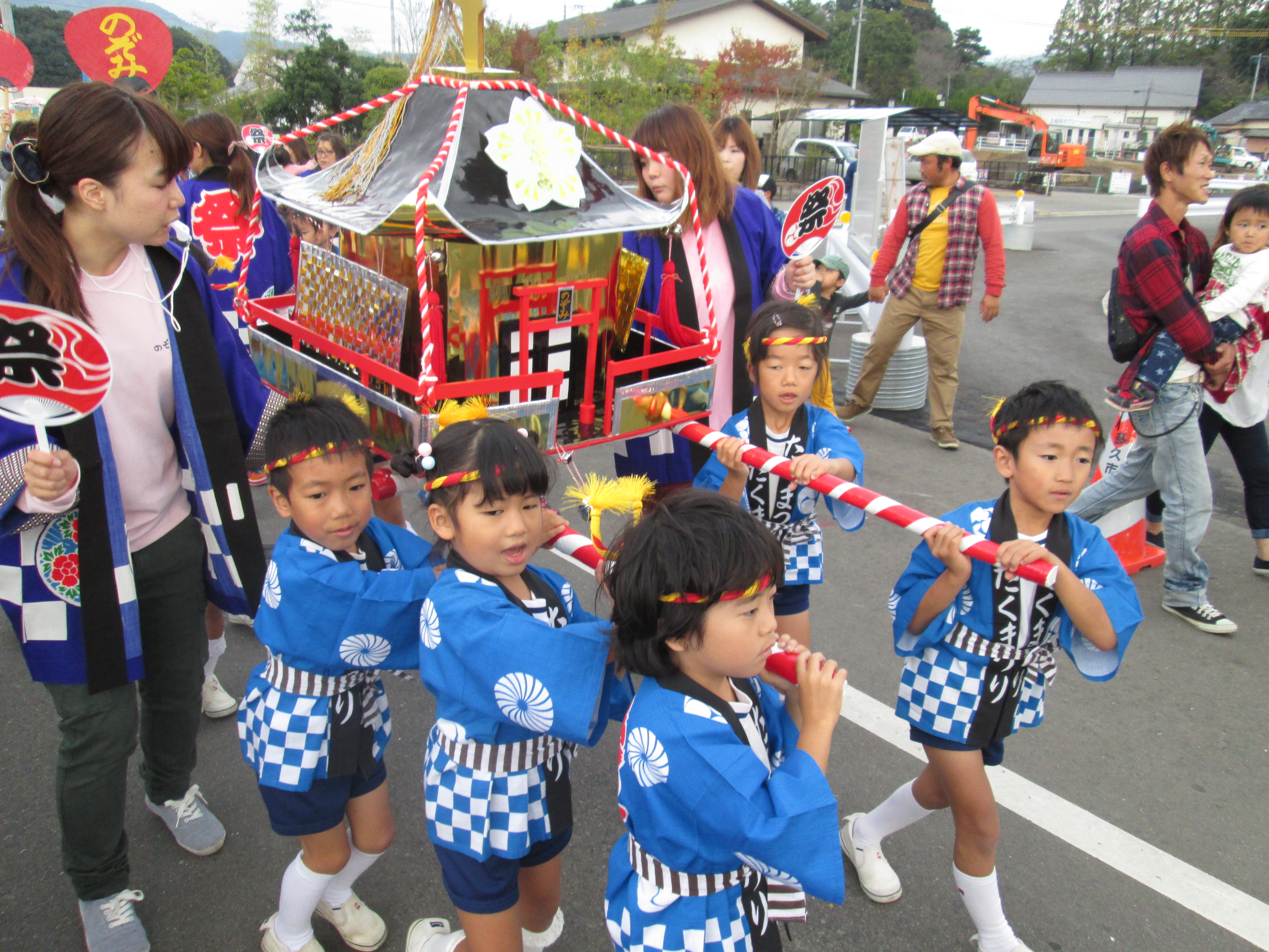 手作り御輿 幼稚園、保育園、子供会にどうですか