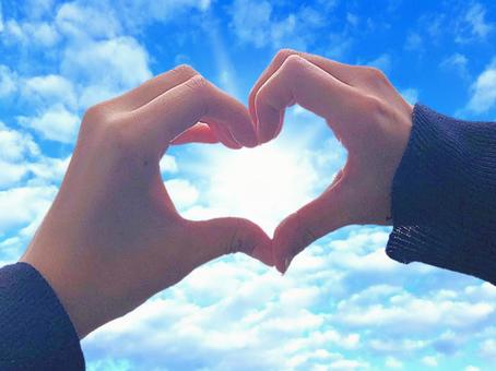 ハート 手 2人で作るやつ写真TikTok