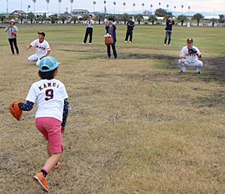 記事全文 巨人・亀井が登録抹消、左脚内転筋の違和感 香月が1軍昇格 - スポニチ Sponichi Annex 野球