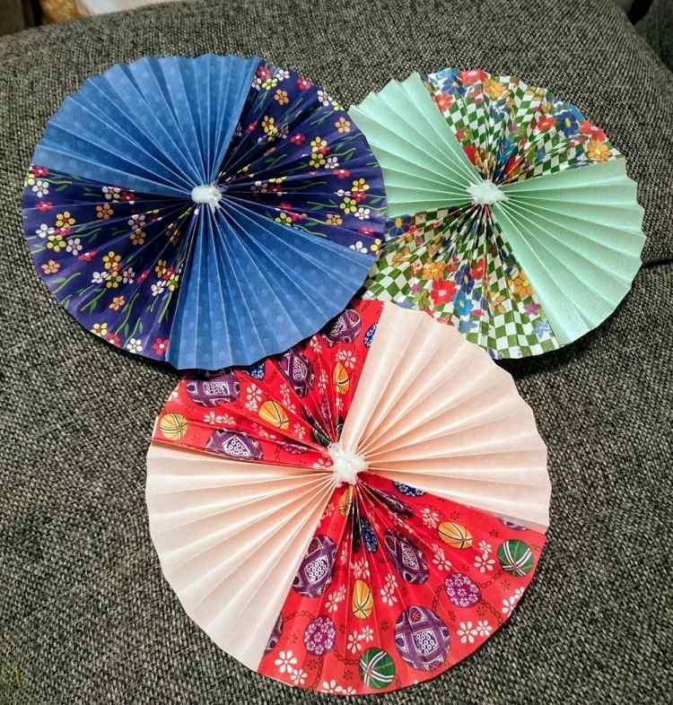 100均DIY和装前撮りアイテム・扇子プロップスの作り方と可愛いデザインmarry マリー