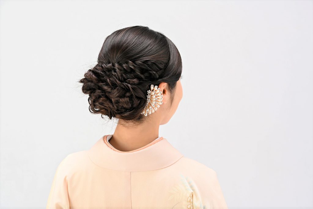 黒留袖を着る母親の髪型は？失敗しないポイントやウィッグ活用術を紹介 - classy wig