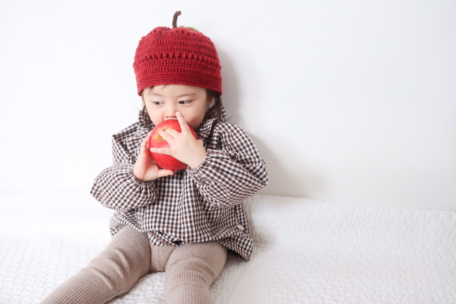 りんごちゃん どんぐり帽子 ① ≪人気≫ニット帽 キッズ かわいい 猫耳 ニットキャップ ネコ ニットキャスケット ハンチング 子供 ニット 帽子赤ちゃん 秋冬 ニット あったか 耳付 帽子 ニットキャップ SNS 人気 子供 子ども の通販価格比較のビカム