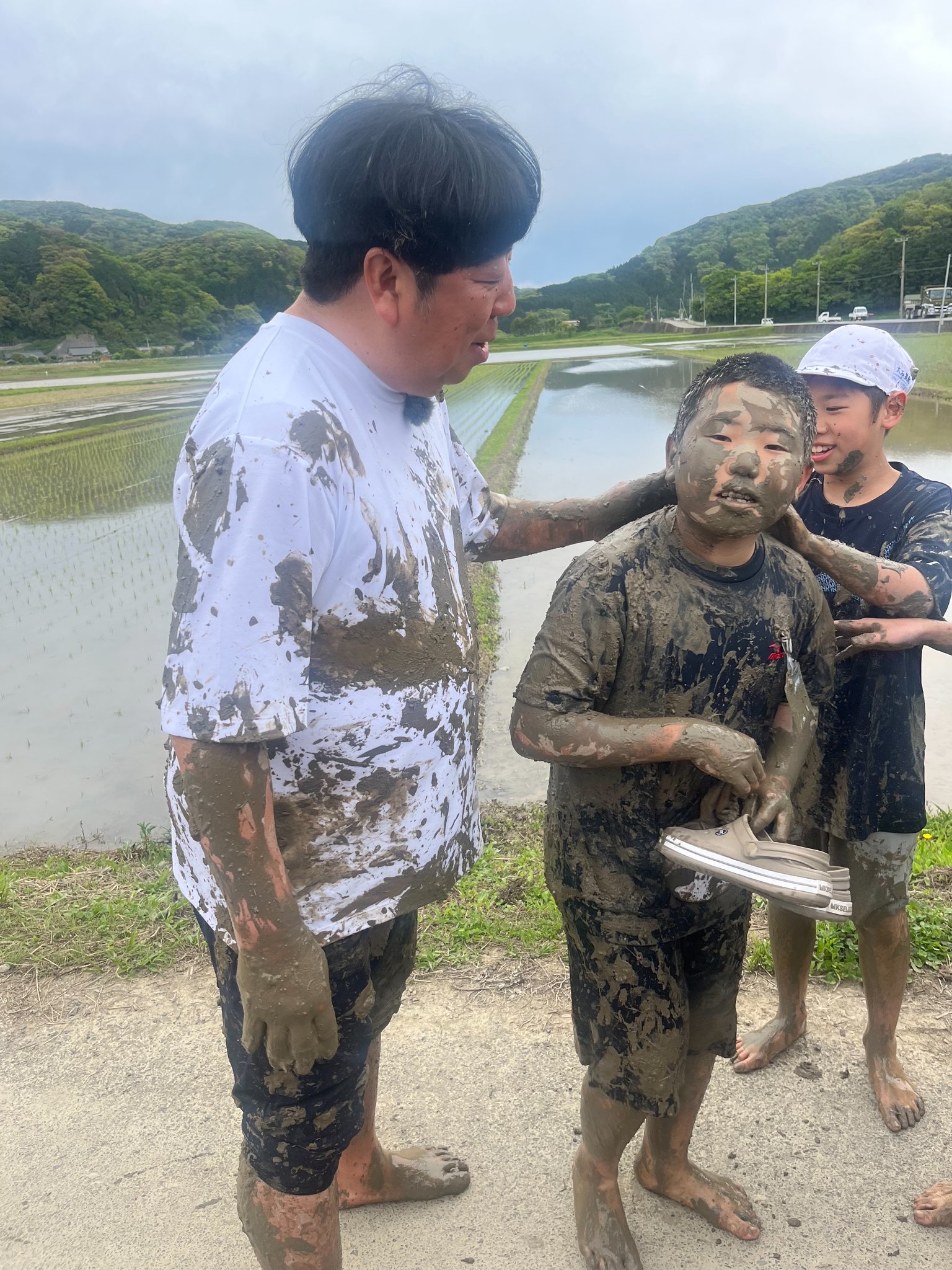 バナナマン日村、子供の頃の貴乃花 武田、モンスターver を本人の前で披露 - YouTube