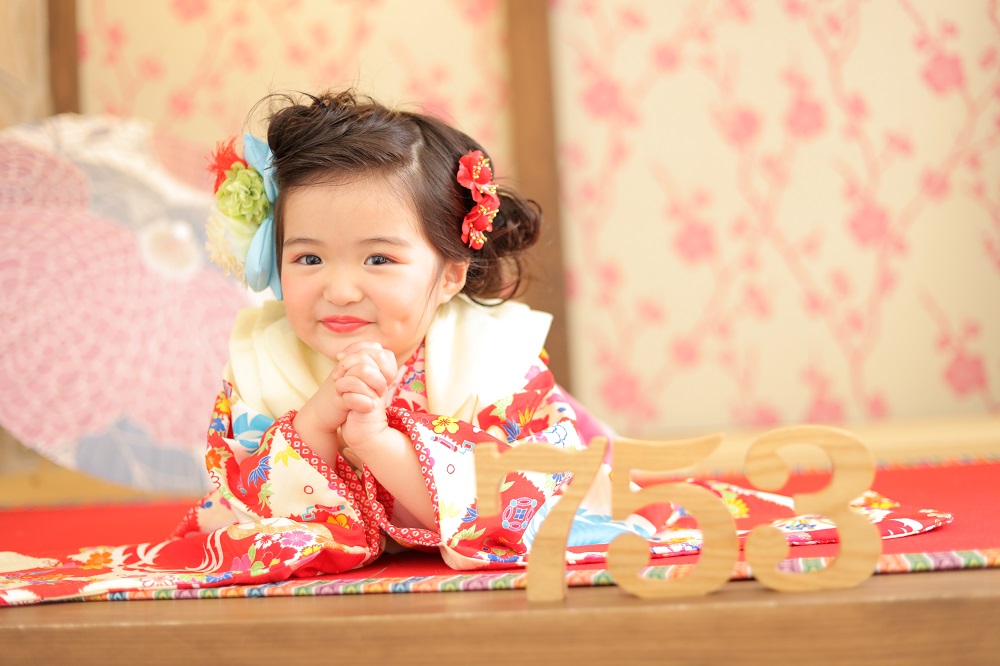 3歳の七五三はツインテールがおすすめ！かわいさが引き立つアレンジ方法こども写真館スタジオアリス写真スタジオ・フォトスタジオ